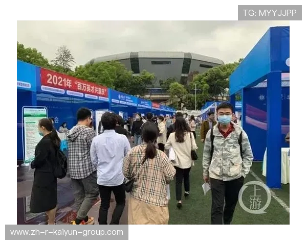 成都西南大学教师招聘考生奔跑进场受关注,2021年西南大学教师招聘会 成都西南大学教师招聘考生奔跑进场受关注,2021年西南大学教师招聘会